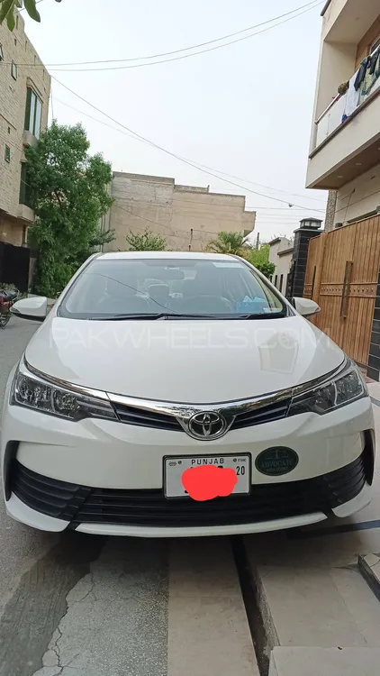 Toyota Corolla 2020 for Sale in Lahore Image-1