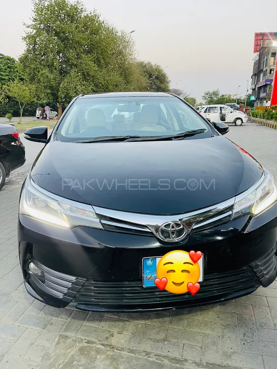 Toyota Corolla 2017 for Sale in Islamabad Image-1