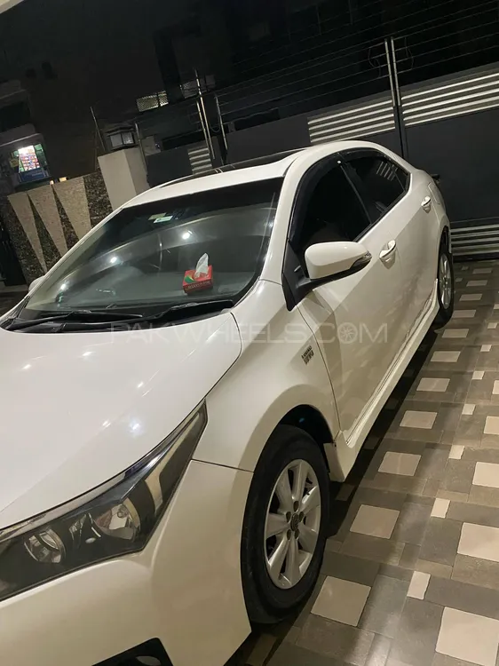 Toyota Corolla 2017 for Sale in Lahore Image-1