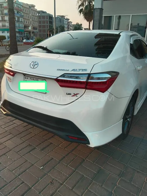 Toyota Corolla 2021 for Sale in Sialkot Image-1