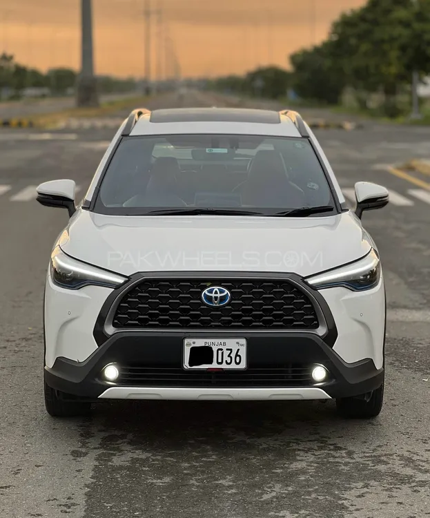 Toyota Corolla Cross 2024 for Sale in Lahore Image-1