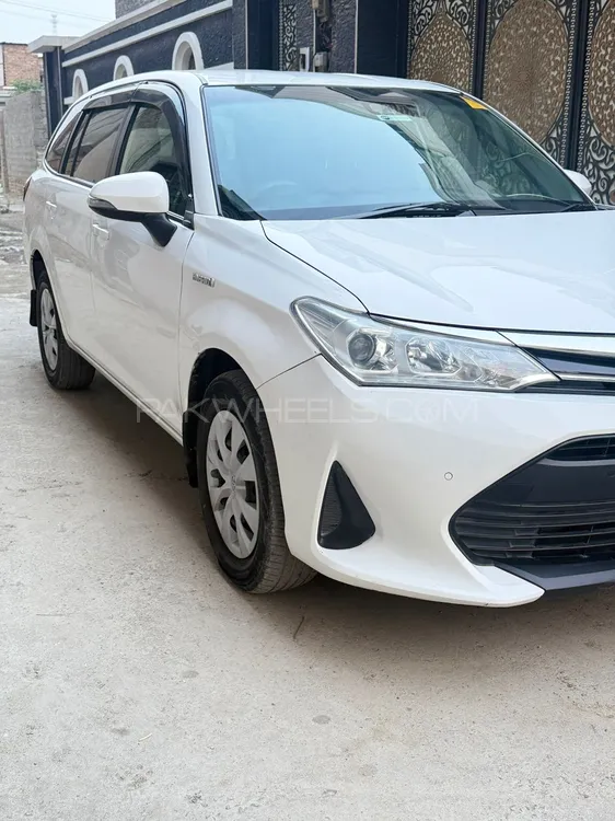 Toyota Corolla Fielder 2018 for Sale in Haripur Image-1