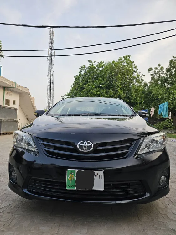 Toyota Corolla 2011 for Sale in Muzaffar Gargh Image-1
