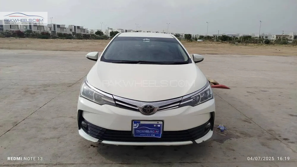 Toyota Corolla 2016 for Sale in Karachi Image-1