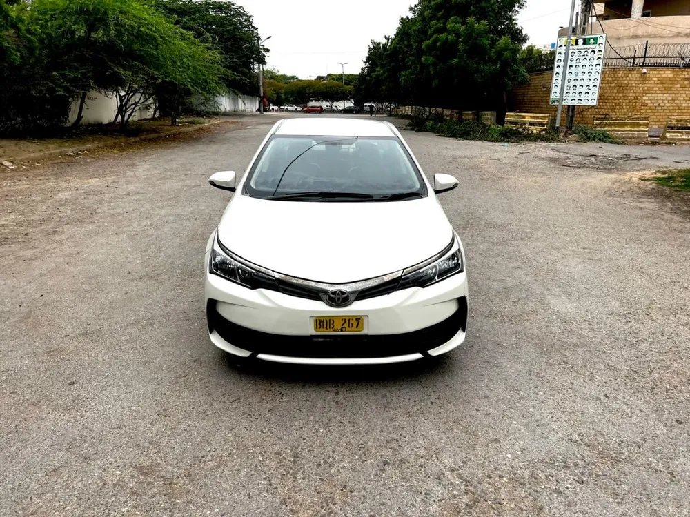 Toyota Corolla 2019 for Sale in Karachi Image-1