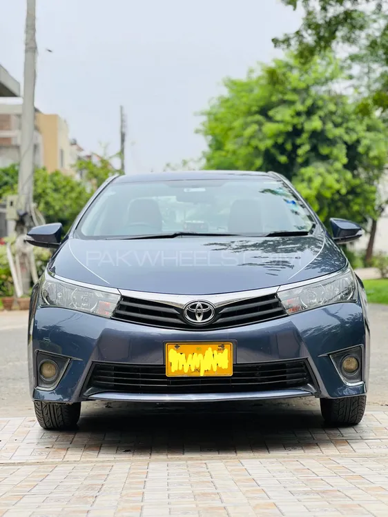 Toyota Corolla 2015 for Sale in Lahore Image-1
