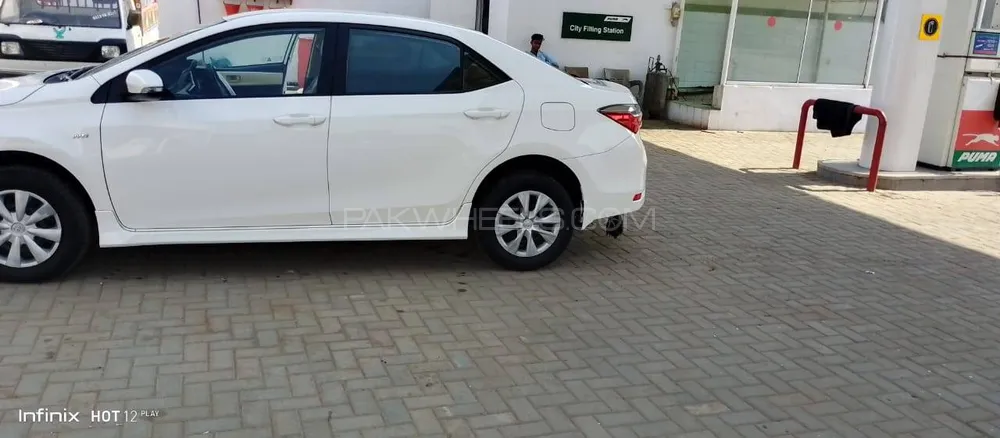 Toyota Corolla 2020 for Sale in Karachi Image-1