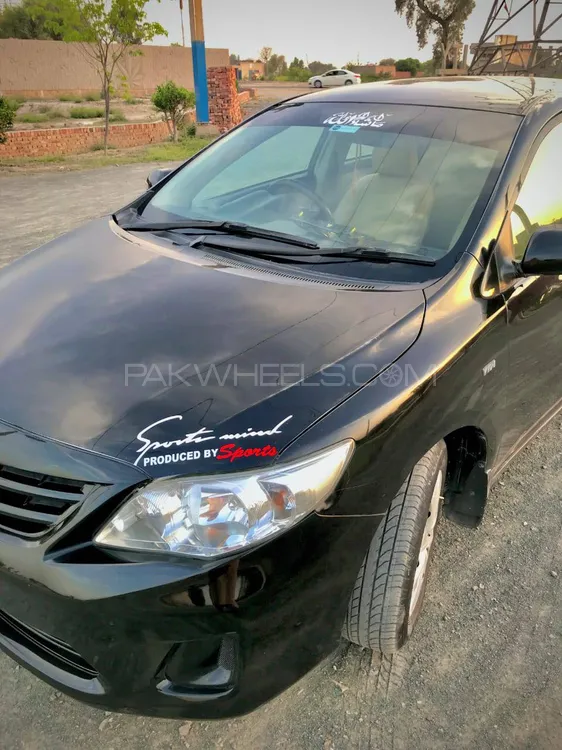 Toyota Corolla 2013 for Sale in Faisalabad Image-1