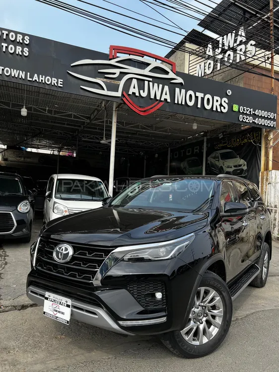 Toyota Fortuner 2021 for Sale in Lahore Image-1