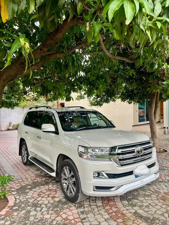 Toyota Land Cruiser 2016 for Sale in Islamabad Image-1