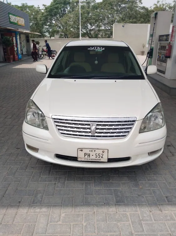 Toyota Premio 2004 for Sale in Islamabad Image-1