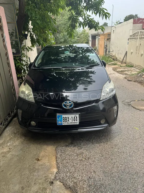 Toyota Prius 2009 for Sale in Islamabad Image-1