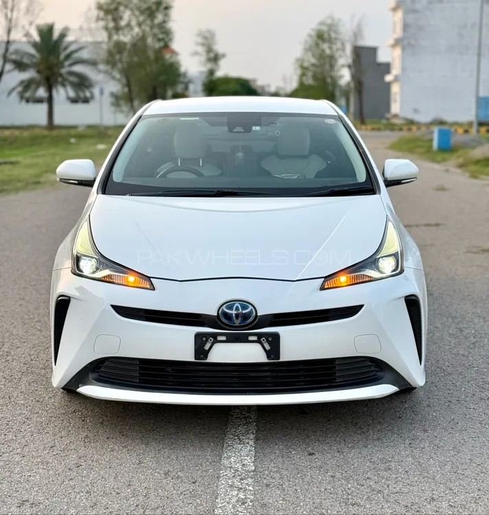 Toyota Prius 2020 for Sale in Sialkot Image-1