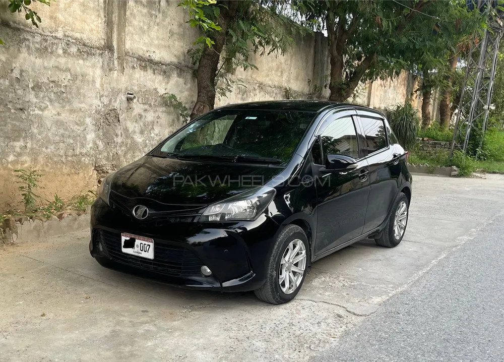 Toyota Vitz 2014 for Sale in Rawalpindi Image-1