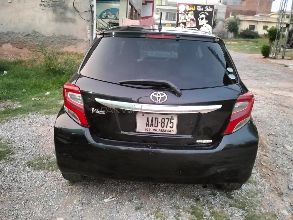 Toyota Vitz 2015 for Sale in Rawalpindi Image-1