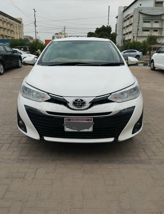 Toyota Yaris Sedan 2021 for Sale in Karachi Image-1
