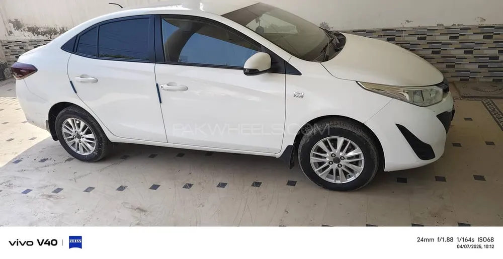 Toyota Yaris Sedan 2020 for Sale in Multan Image-1
