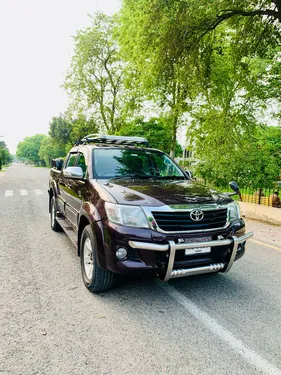 Toyota Hilux Vigo Champ G 2013