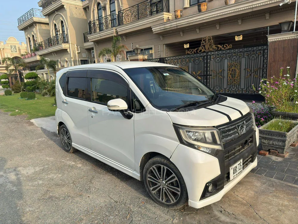 Daihatsu Move 2015 for Sale in Lahore Image-1