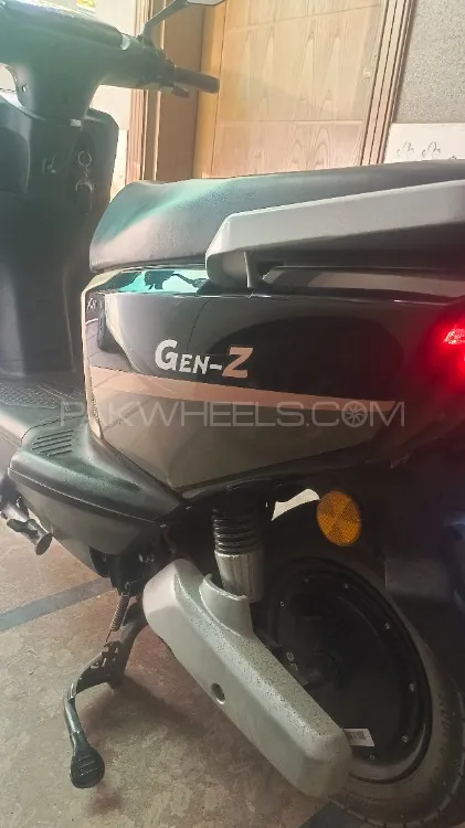 Evee Gen-Z 2025 for Sale Image-1