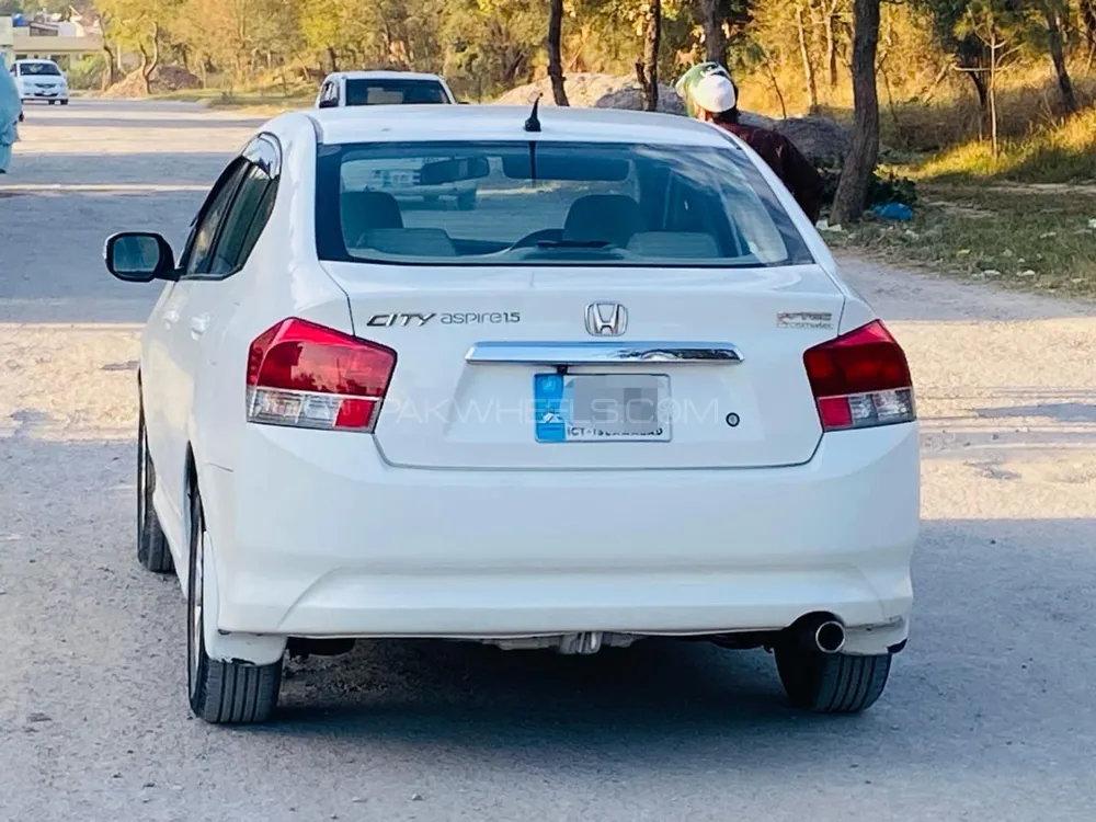 Honda City 2013 for Sale in Islamabad Image-1