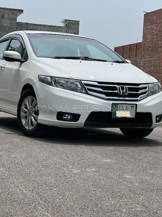 Honda City 2017 for Sale in Faisalabad Image-1