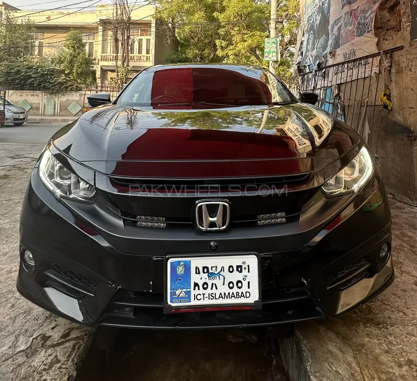 Honda Civic 2018 for Sale in Faisalabad Image-1