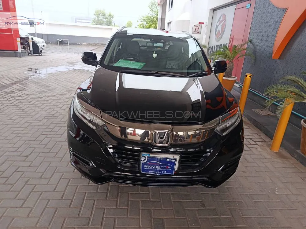 Honda Vezel 2018 for Sale in Islamabad Image-1