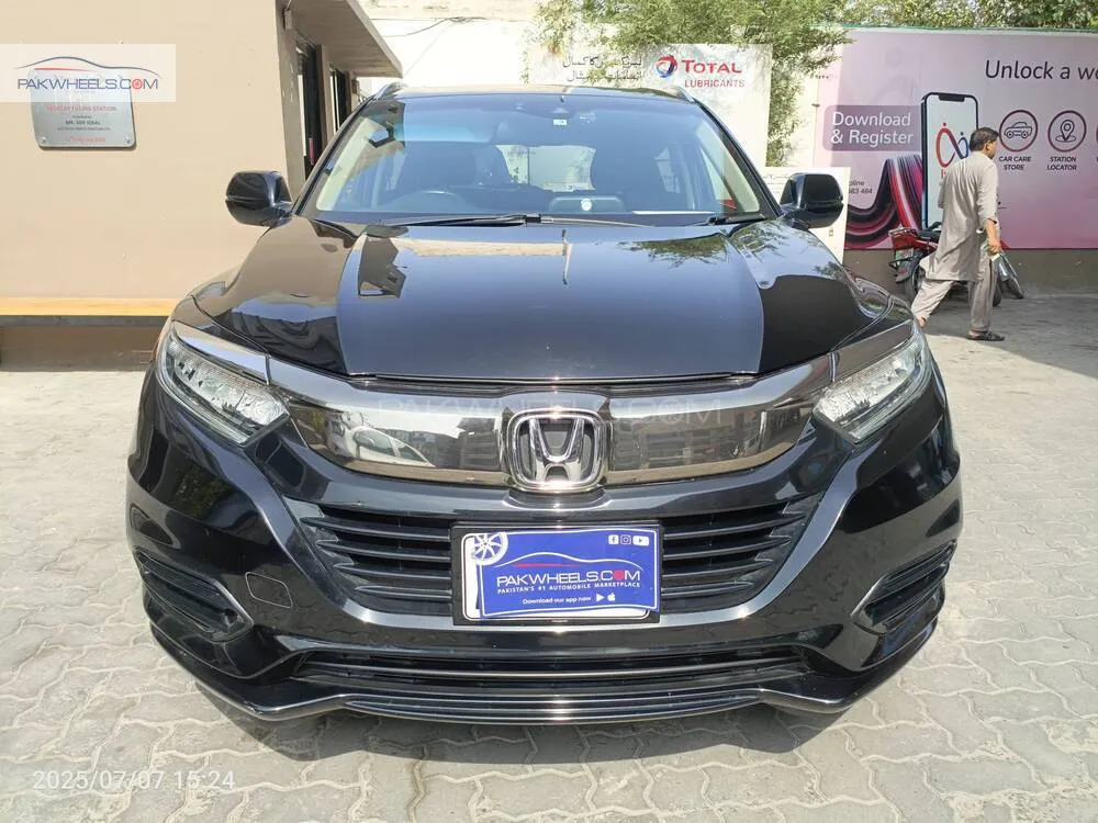 Honda Vezel 2019 for Sale in Multan Image-1