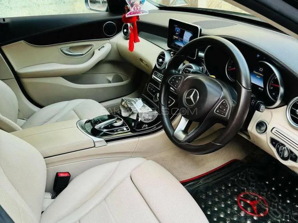 Mercedes Benz E Class 2017 for Sale in Karachi Image-1