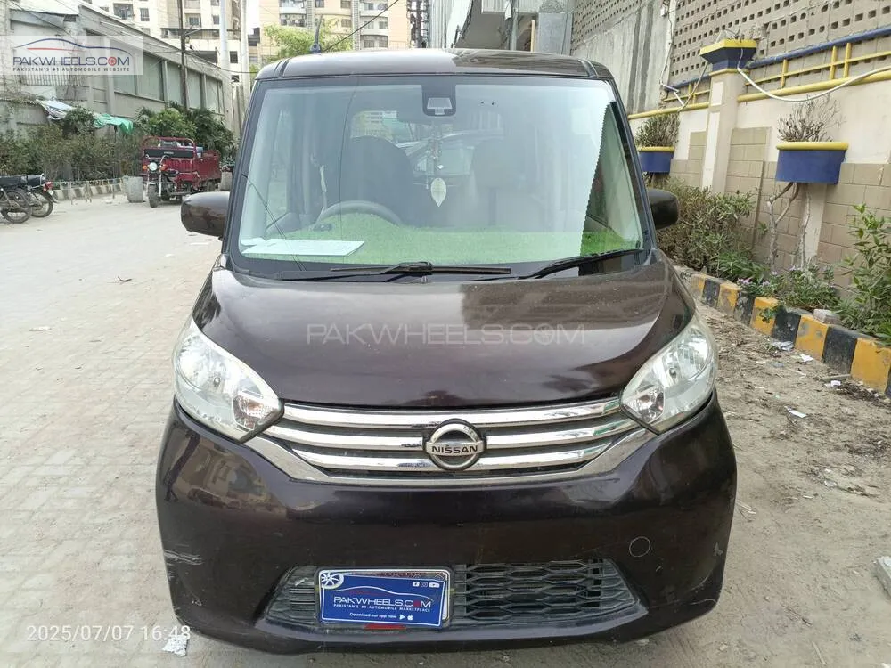 نسان Dayz Roox 2015 for Sale in کراچی Image-1