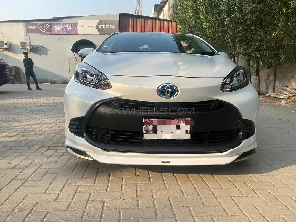 Toyota Aqua 2021 for Sale in Karachi Image-1