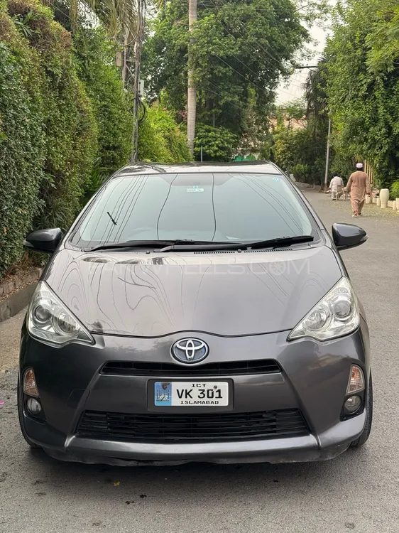 Toyota Aqua 2013 for Sale in Peshawar Image-1
