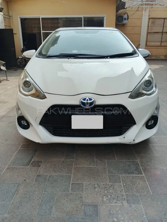 Toyota Aqua 2015 for Sale in Peshawar Image-1