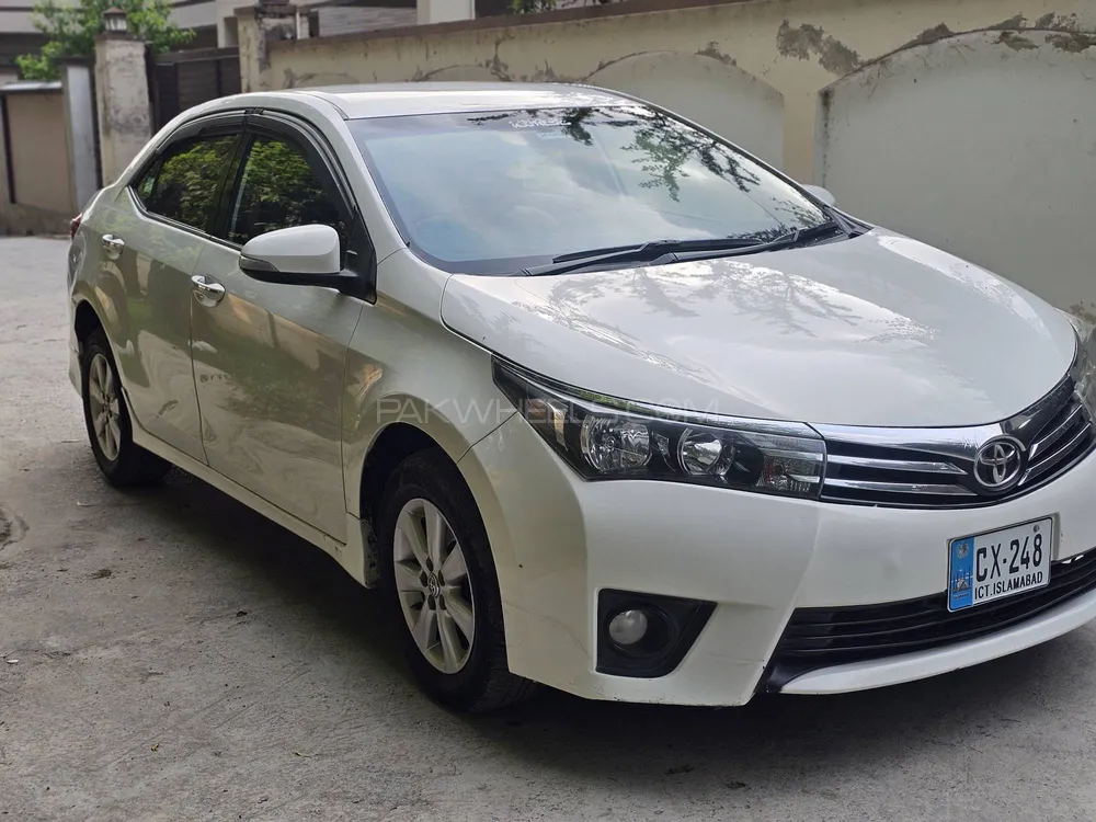 Toyota Corolla 2015 for Sale in Abbottabad Image-1
