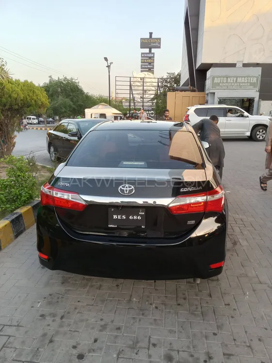 Toyota Corolla 2015 for Sale in Lahore Image-1