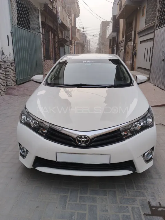 Toyota Corolla 2016 for Sale in Faisalabad Image-1
