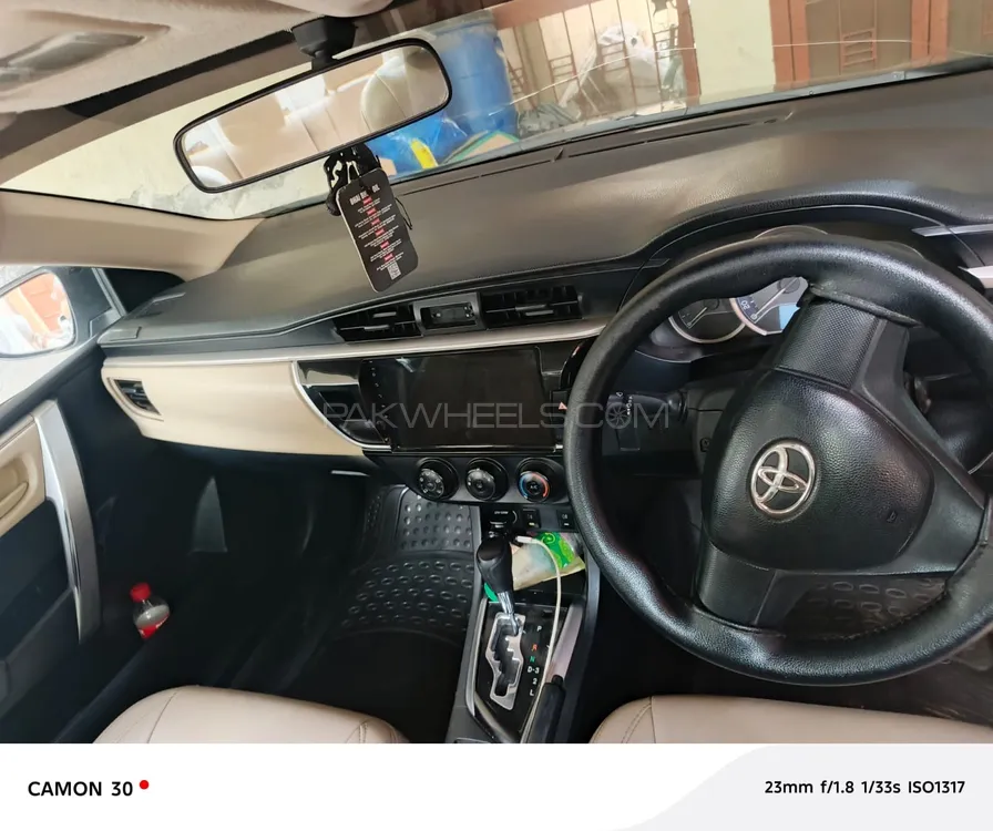 Toyota Corolla 2015 for Sale in Lahore Image-1
