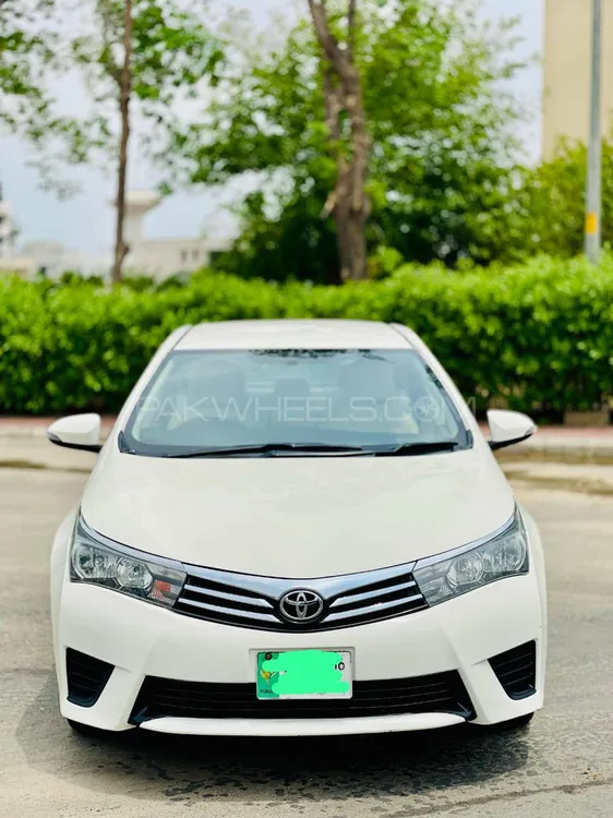 Toyota Corolla 2016 for Sale in Lahore Image-1