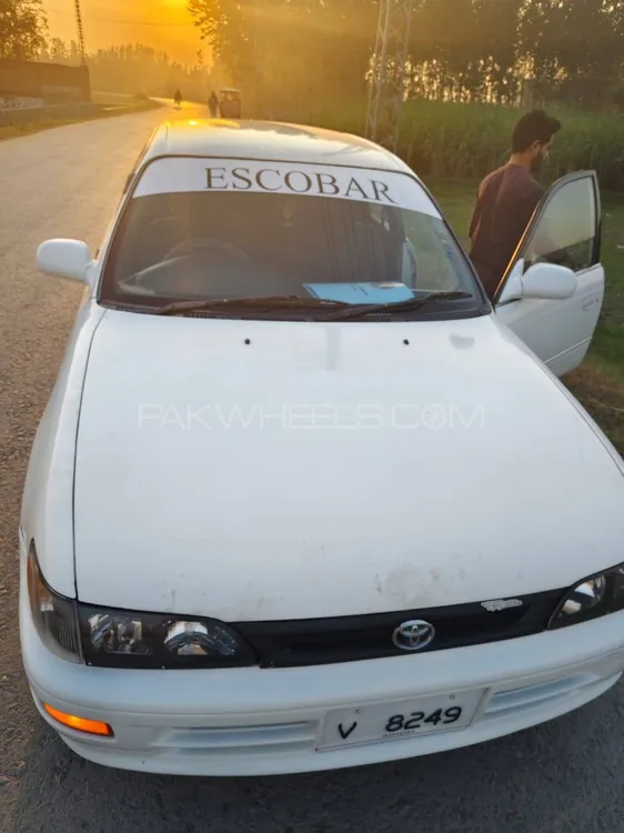 Toyota Corolla 1998 for Sale in Peshawar Image-1