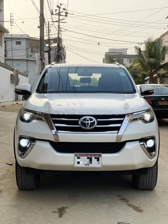 Toyota Fortuner 2017 for Sale in Karachi Image-1