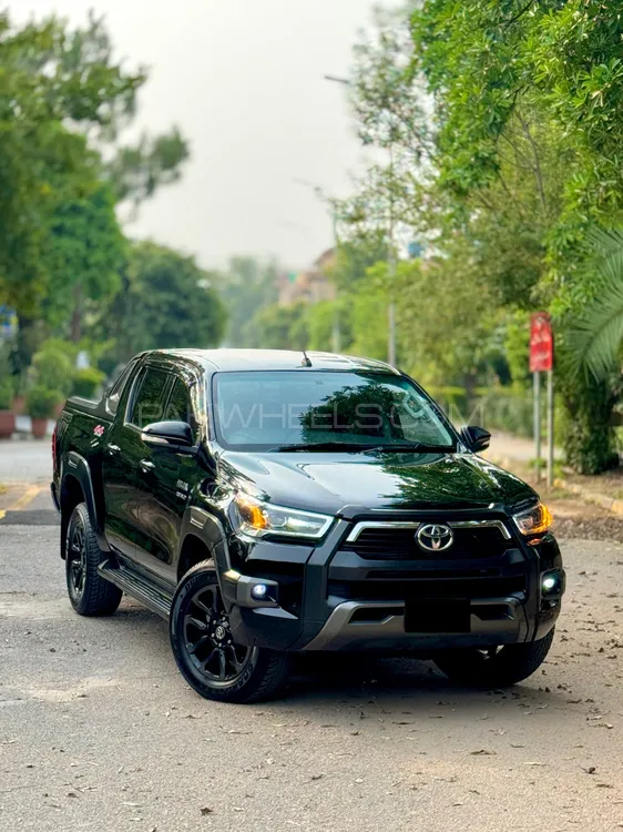 Toyota Hilux 2023 for Sale in Islamabad Image-1