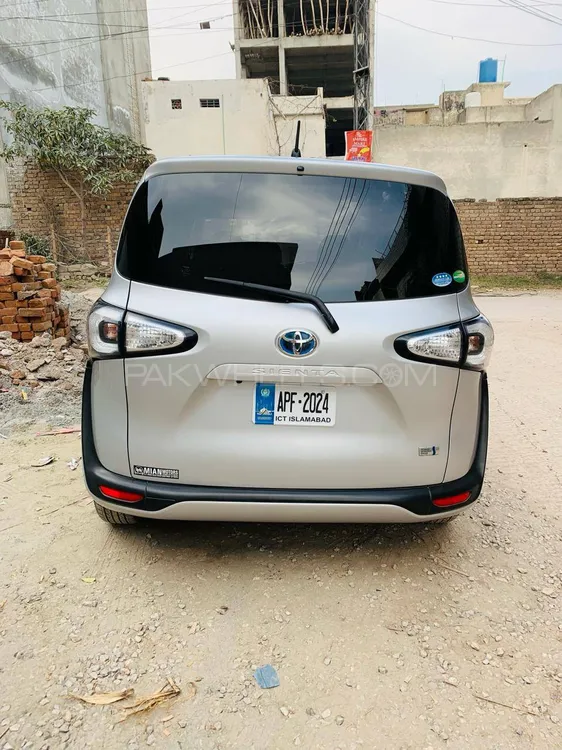Toyota Sienta 2018 for Sale in Islamabad Image-1