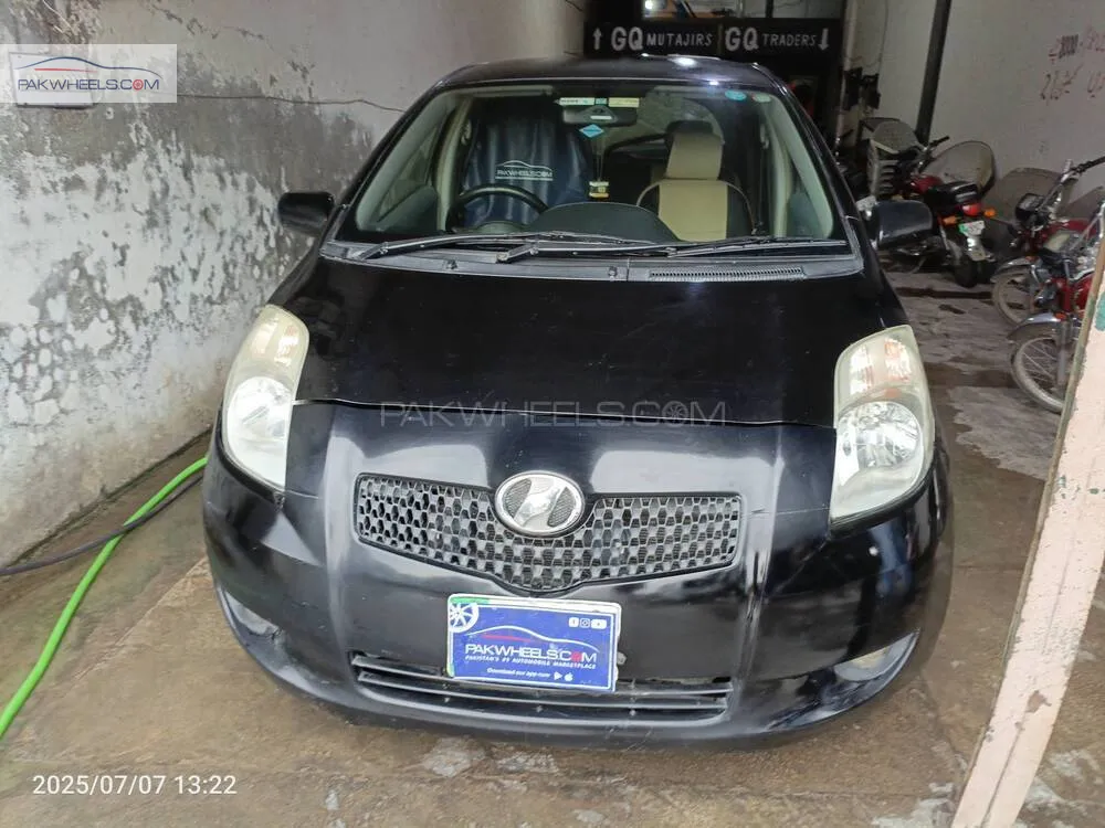 Toyota Vitz 2006 for Sale in Gujranwala Image-1