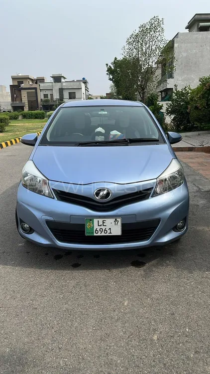 Toyota Vitz 2014 for Sale in Gujranwala Image-1