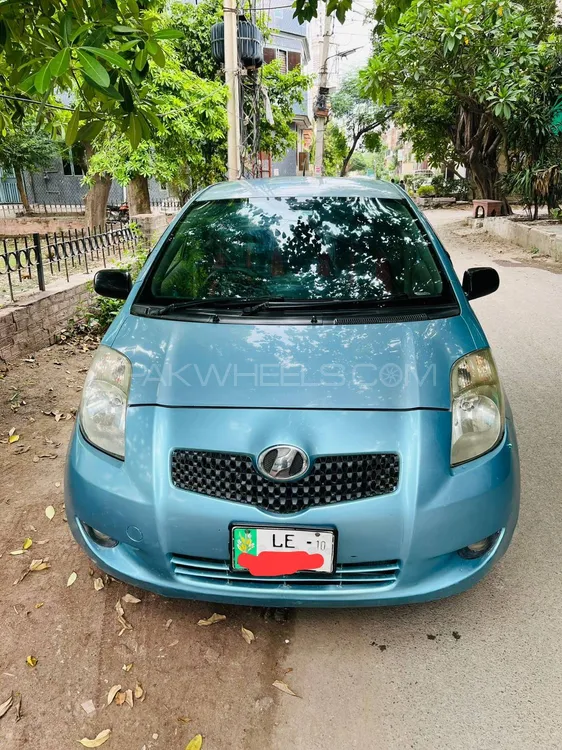 Toyota Vitz 2007 for Sale in Lahore Image-1
