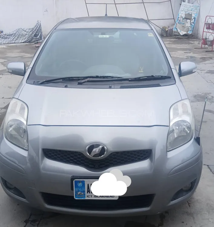Toyota Vitz 2009 for Sale in Peshawar Image-1