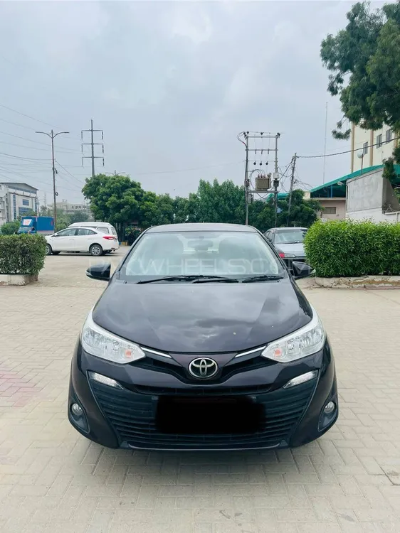 Toyota Yaris Sedan 2021 for Sale in Karachi Image-1
