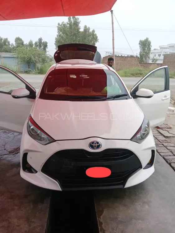 Toyota Yaris Sedan 2023 for Sale in Sargodha Image-1