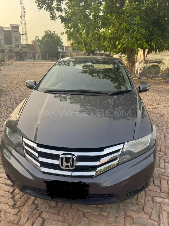 Honda City 2017 for Sale in Faisalabad Image-1